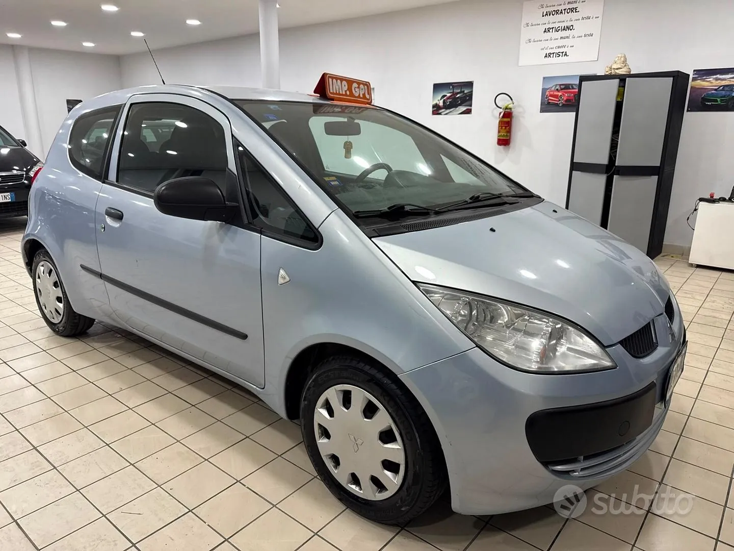 Mitsubishi Colt 2006 photo 2