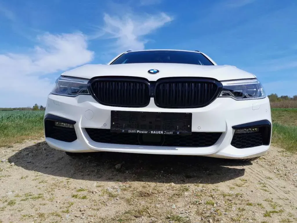 BMW 5 Series 2019 photo 3