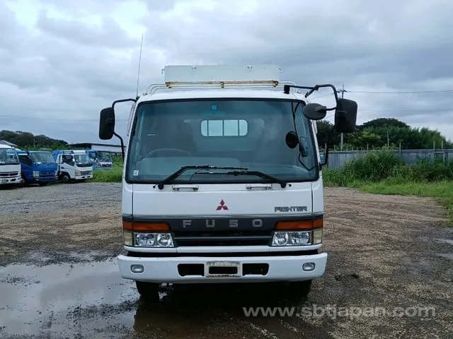 Mitsubishi Fighter 1999 photo 5