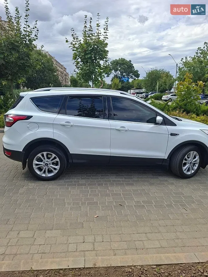 Ford Kuga 2019 photo 5