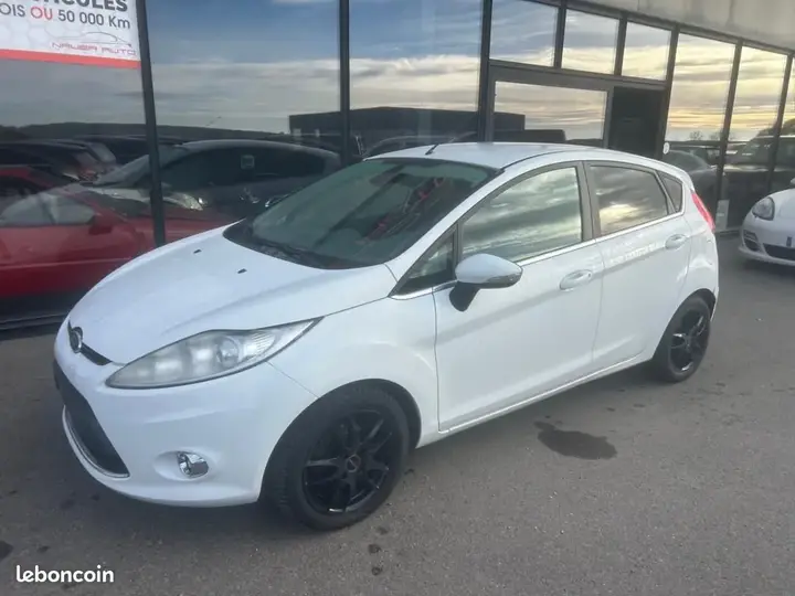Ford Fiesta 2011 photo 3