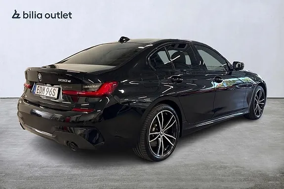BMW 330E