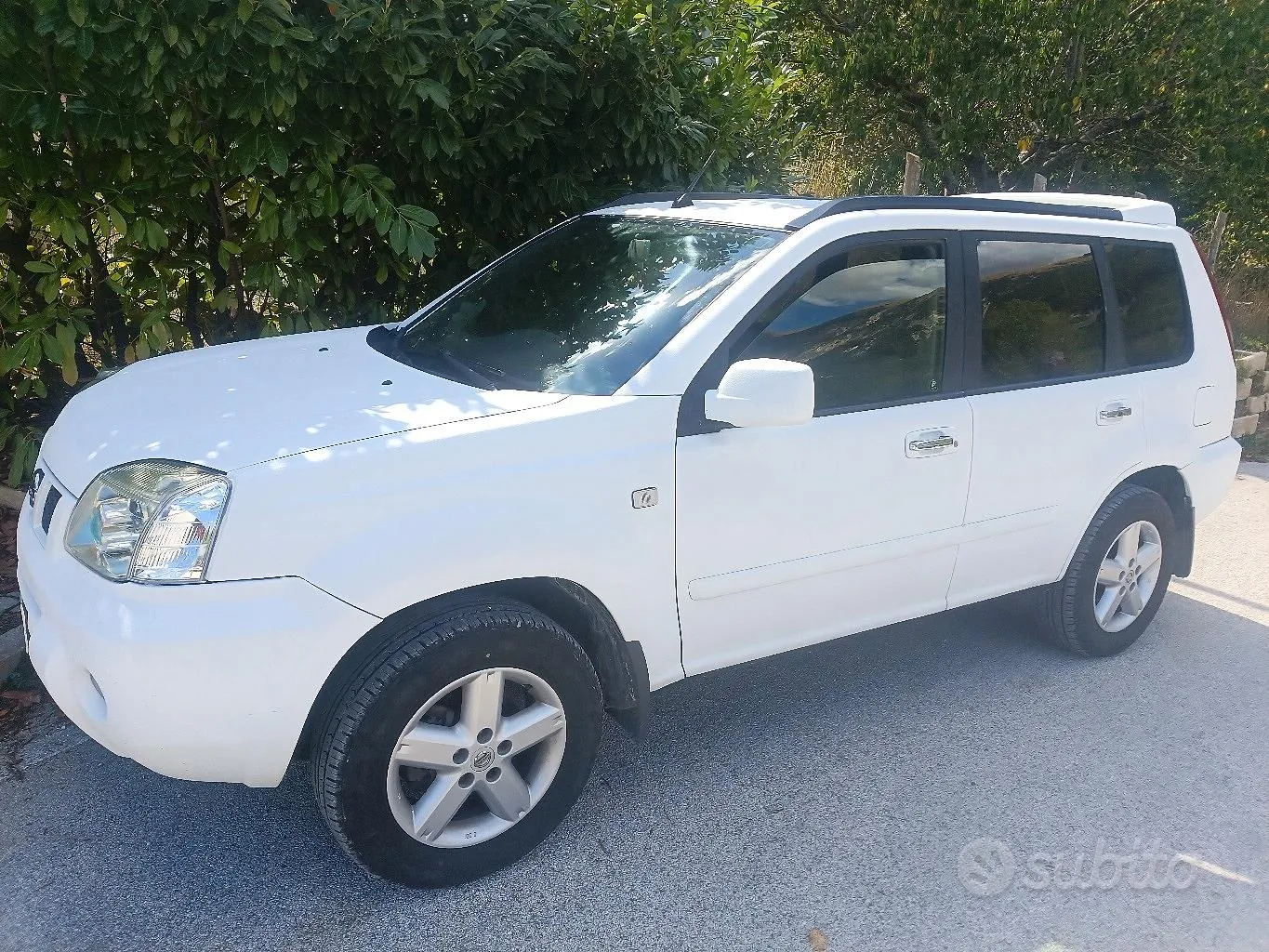 Nissan X-Trail 2005 photo 2