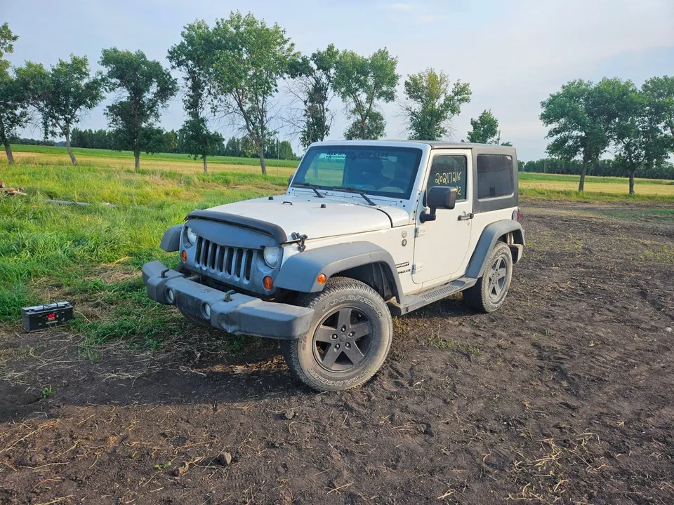 Jeep Wrangler 2010 photo 2