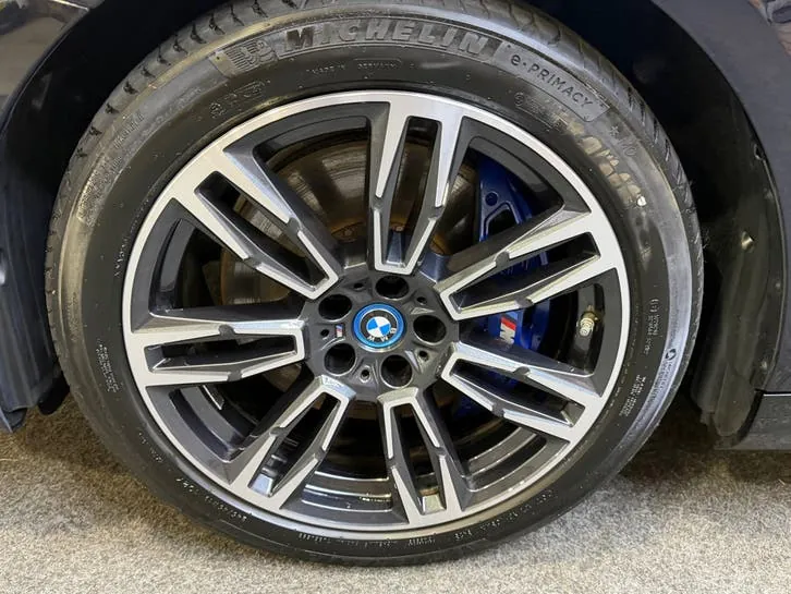 BMW I5 2024 photo 2