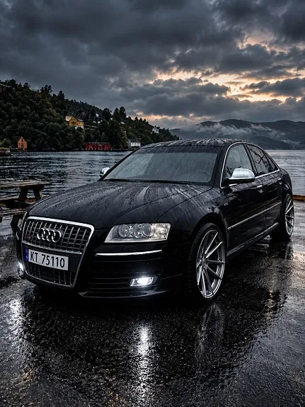 Audi S8