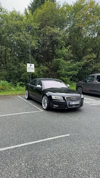 Audi S8 2008 photo 4
