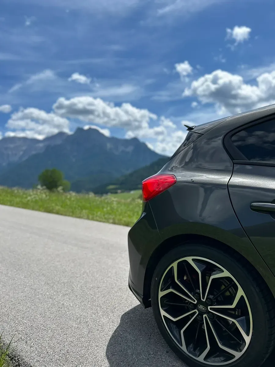 Ford Focus 2021 photo 3