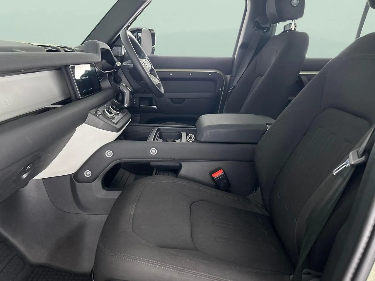 Land Rover Defender 2020 photo 4