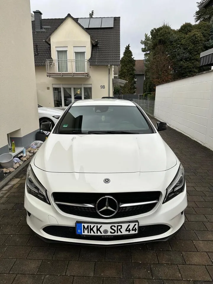 Mercedes-Benz Cla 200