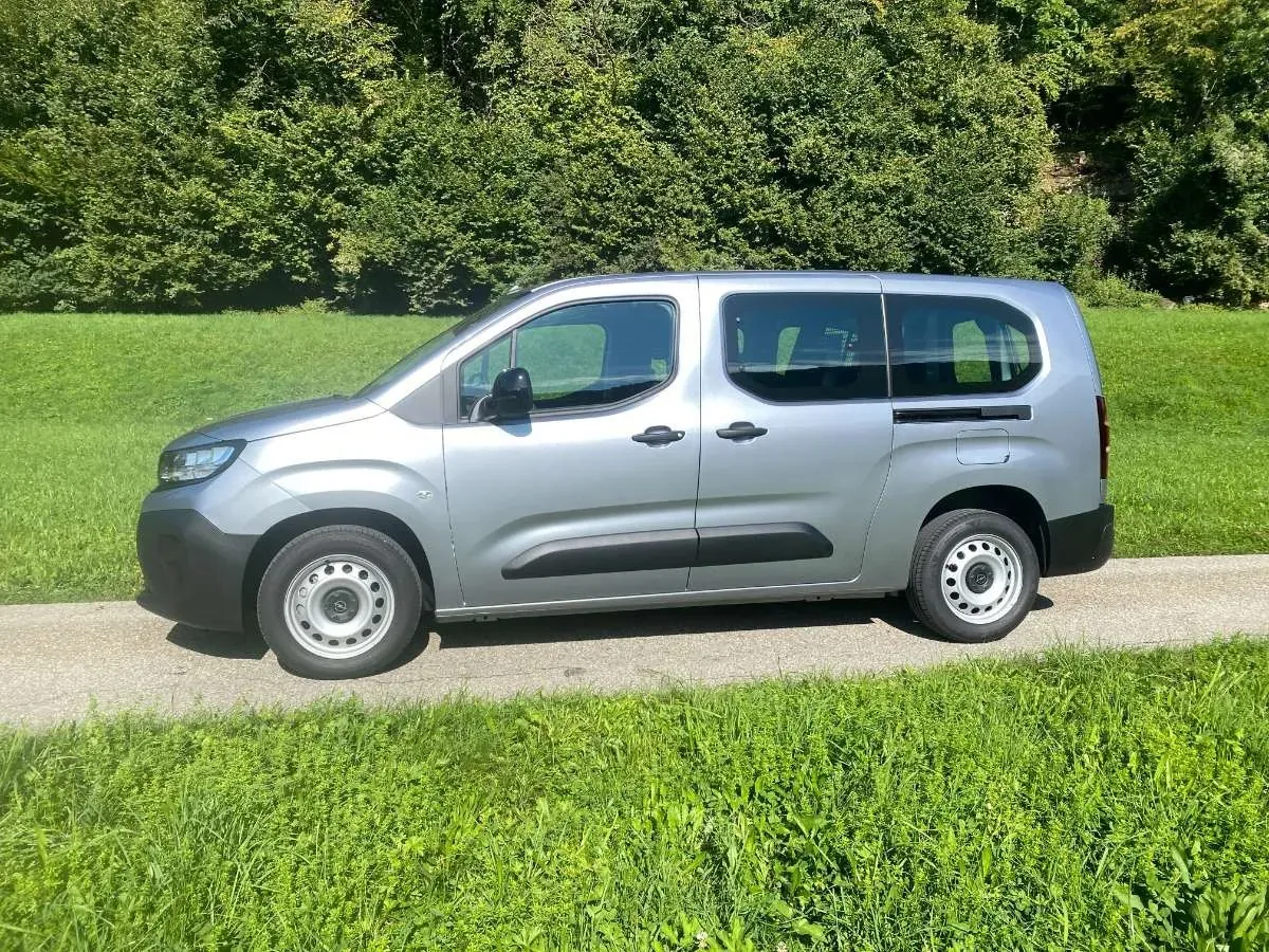 Opel Combo 2025 photo 2