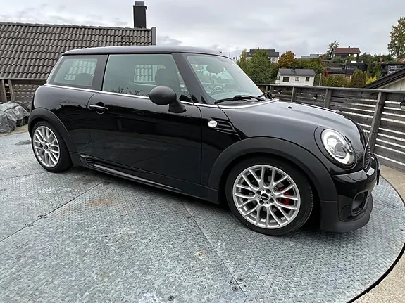 Mini One 2013 photo 4