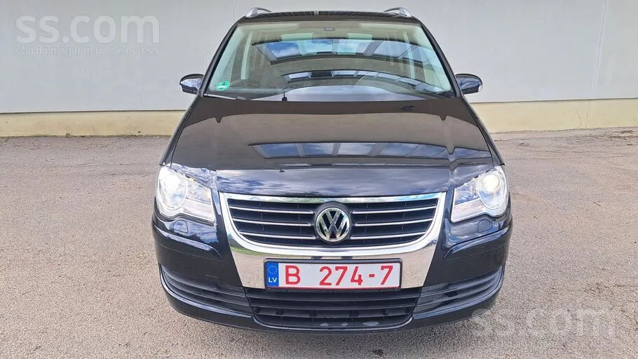 Volkswagen Touran 2008 photo 3