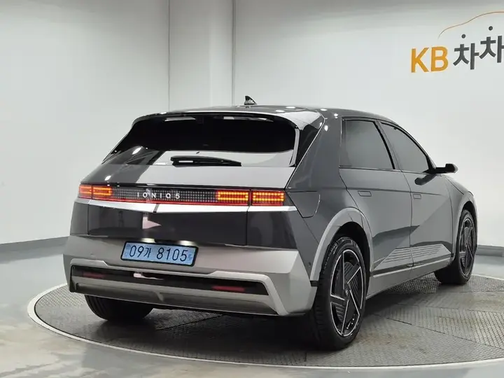 Hyundai Ioniq 5 2026 photo 3