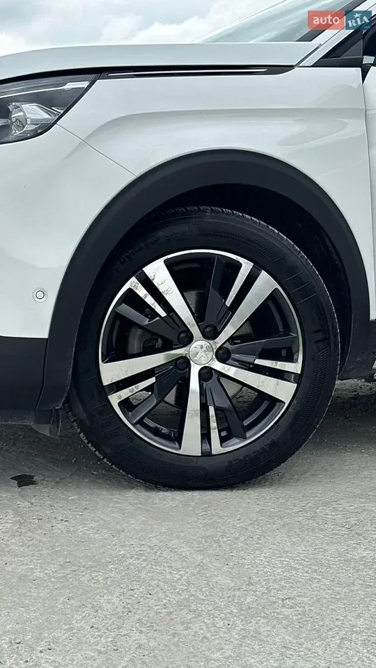 Peugeot 3008 2018 photo 5