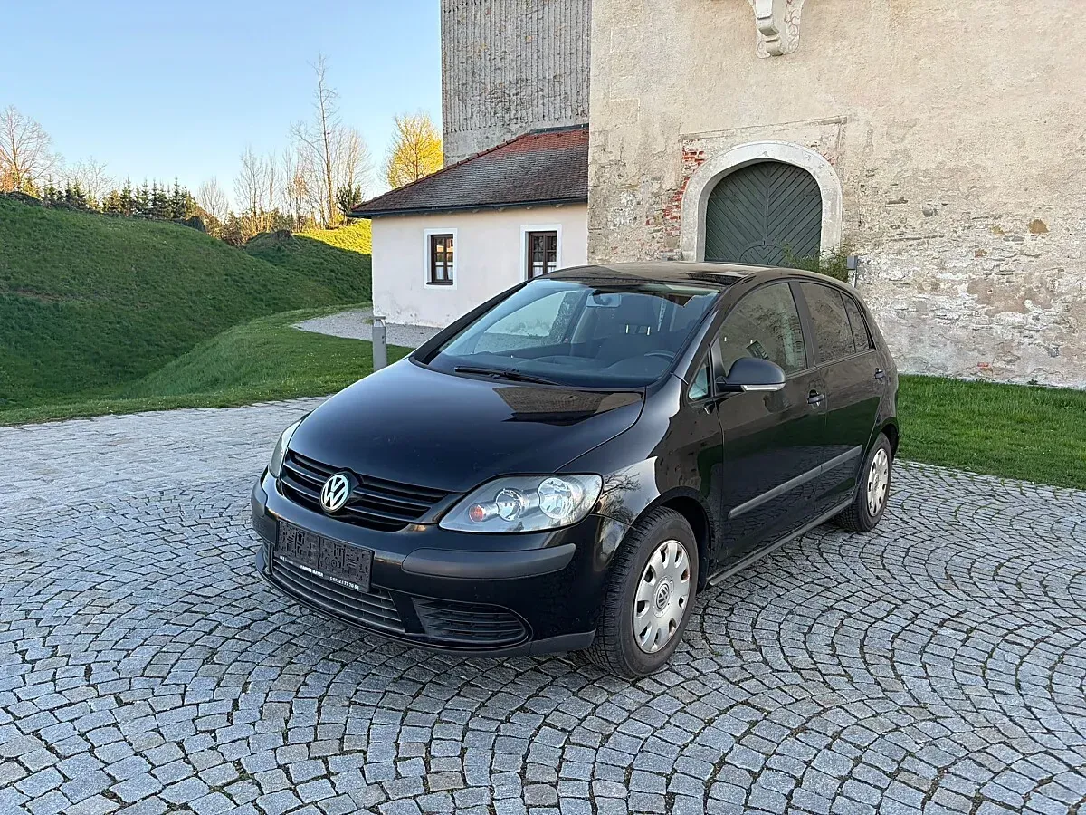 Volkswagen Golf 2006 photo 2