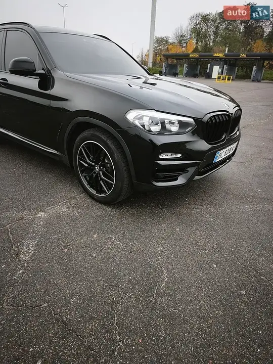 BMW X3 2018 photo 2