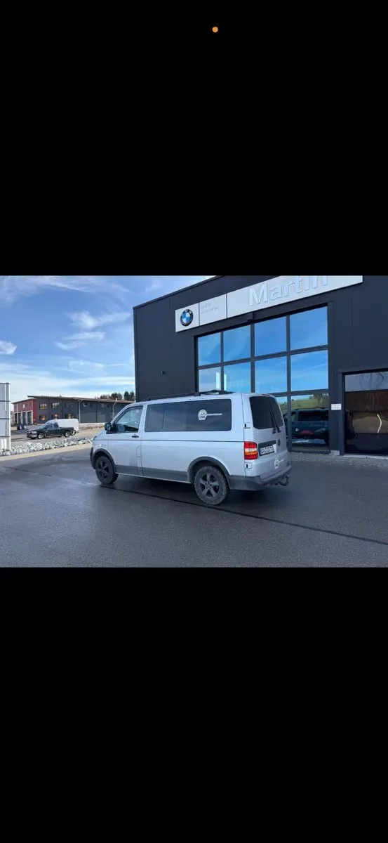 Volkswagen T5 2009 photo 3