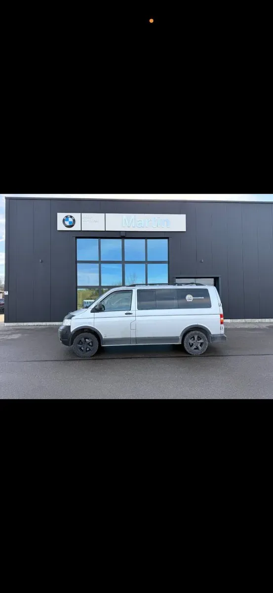 Volkswagen T5 2009 photo 2
