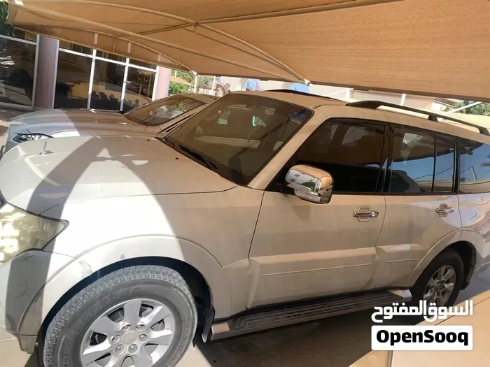 Mitsubishi Pajero 2009 photo 3