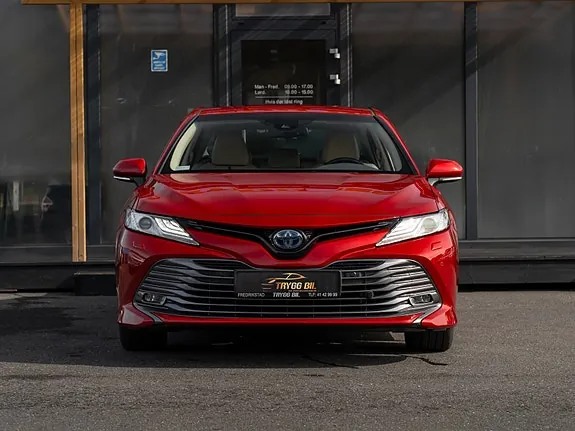 Toyota Camry 2019 photo 2