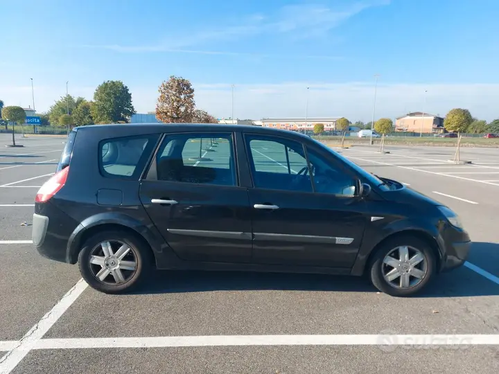 Renault Scenic 2005 photo 3
