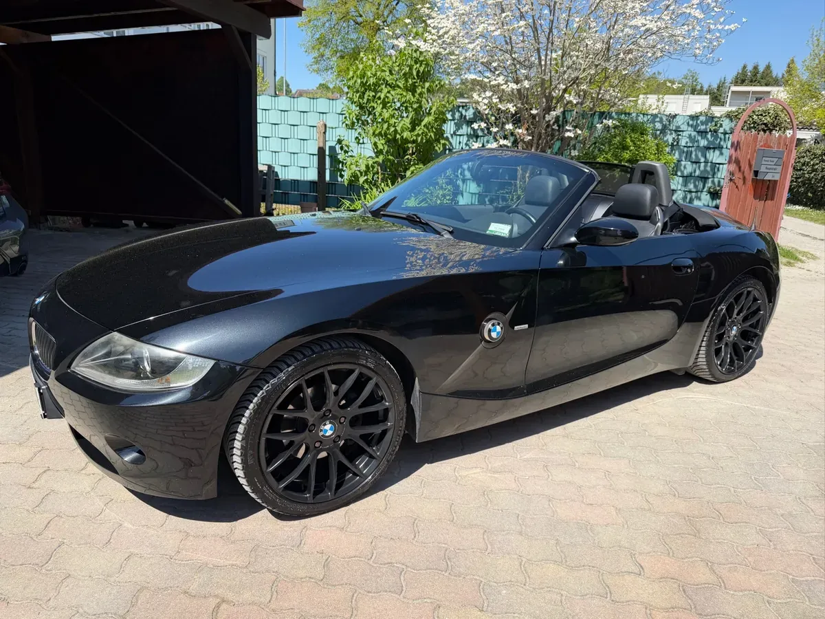 BMW Z4 2005 photo 2