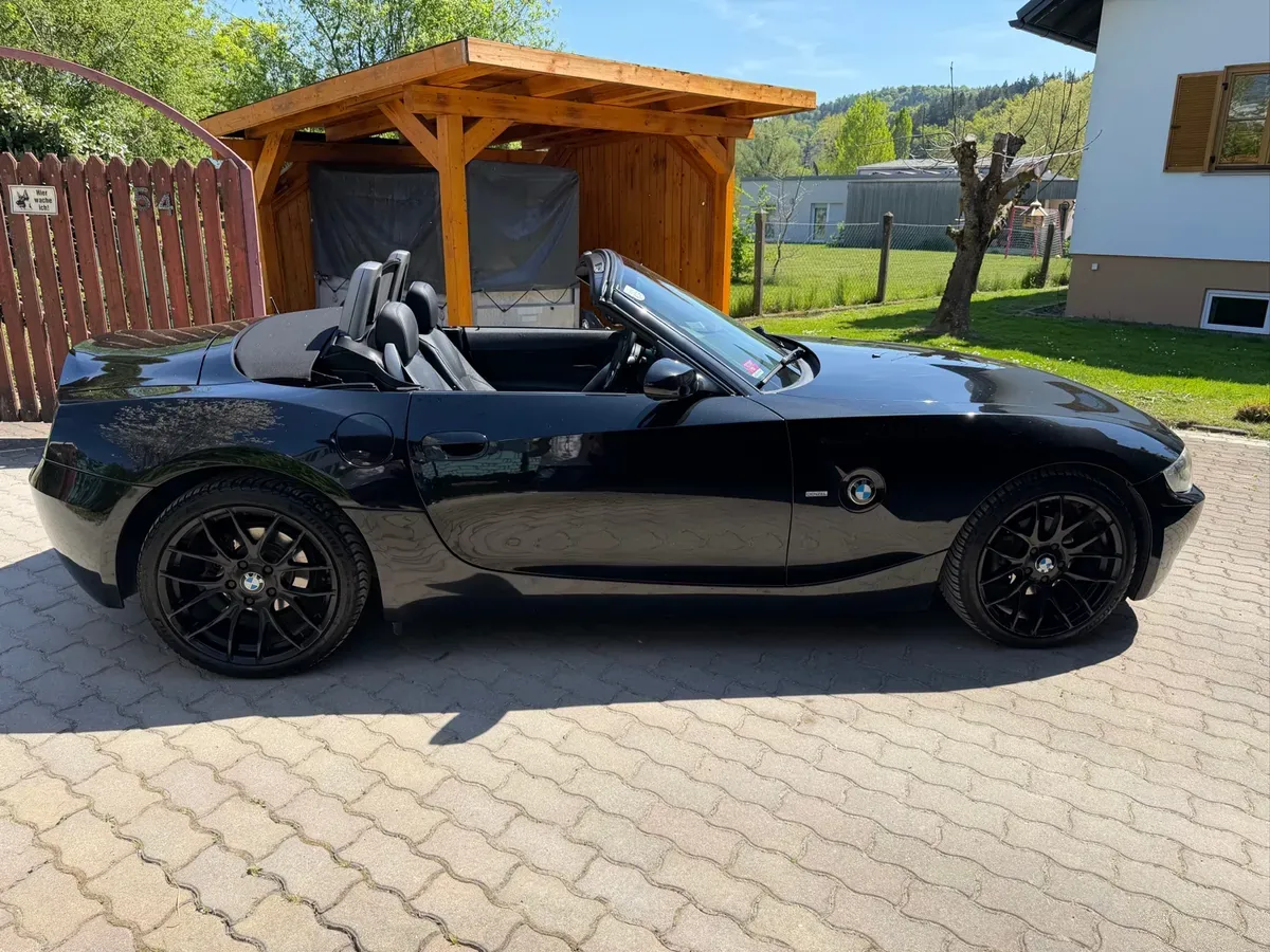 BMW Z4 2005 photo 3