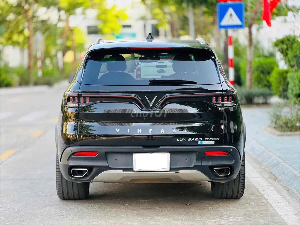 Vinfast Lux A2.0
