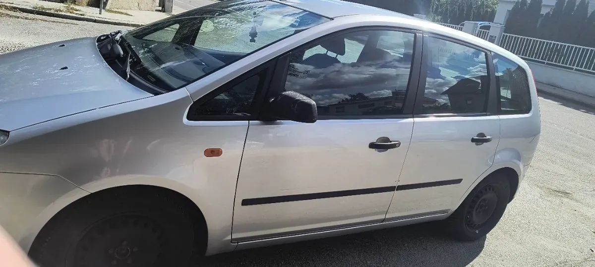 Ford C-Max 2004 photo 2