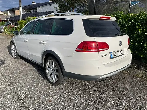 Volkswagen Passat 2013 photo 3
