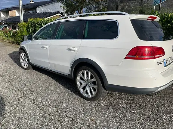Volkswagen Passat 2013 photo 4