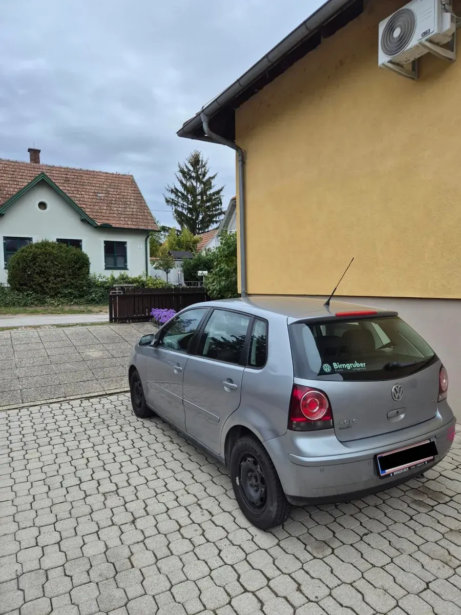 Volkswagen Polo 2006 photo 3