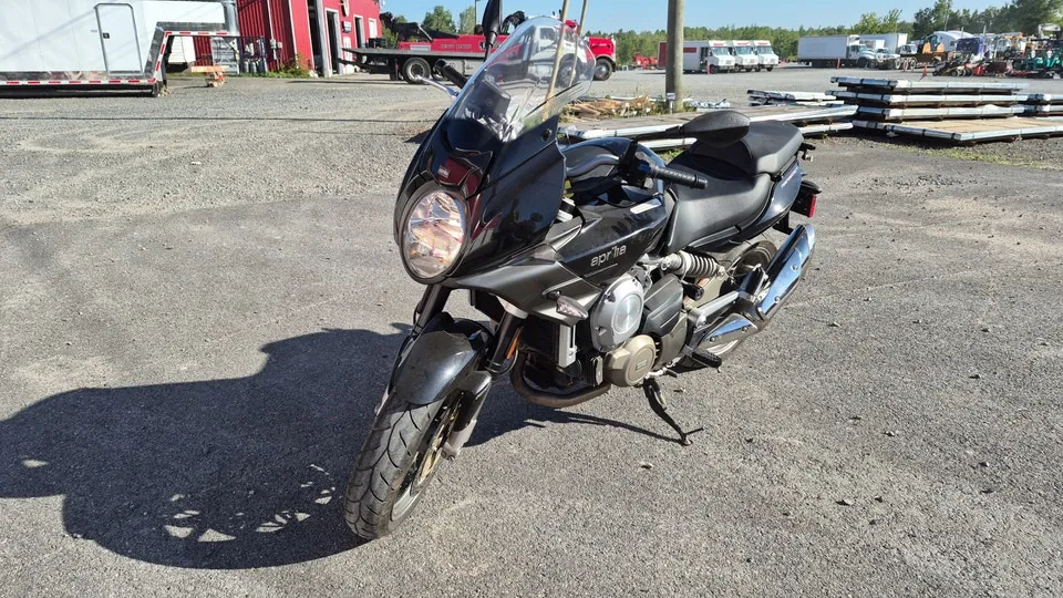 Aprilia Mana