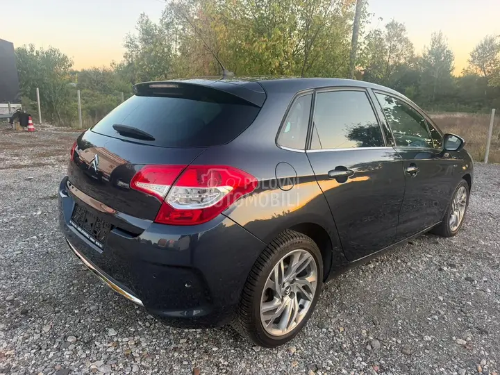 Citroen C4 2012 photo 3