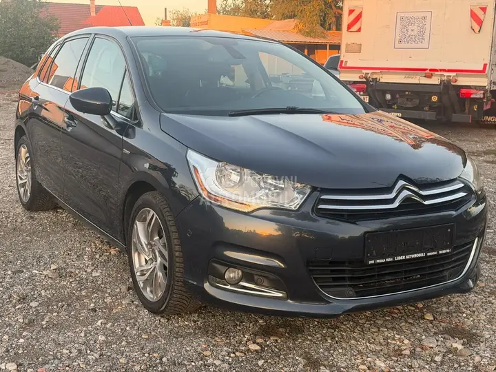 Citroen C4 2012 photo 4