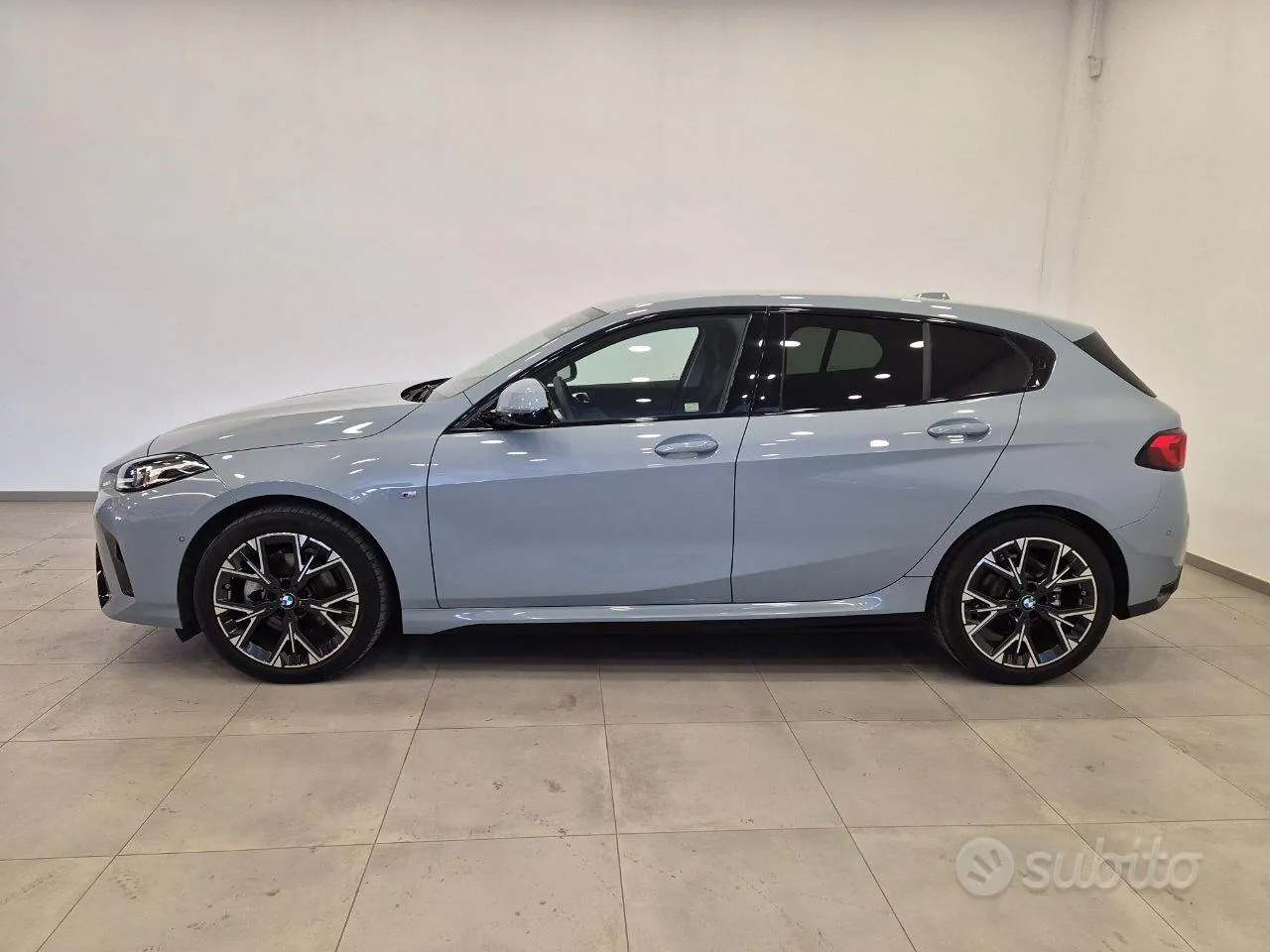 BMW 1 Series 2025 photo 3