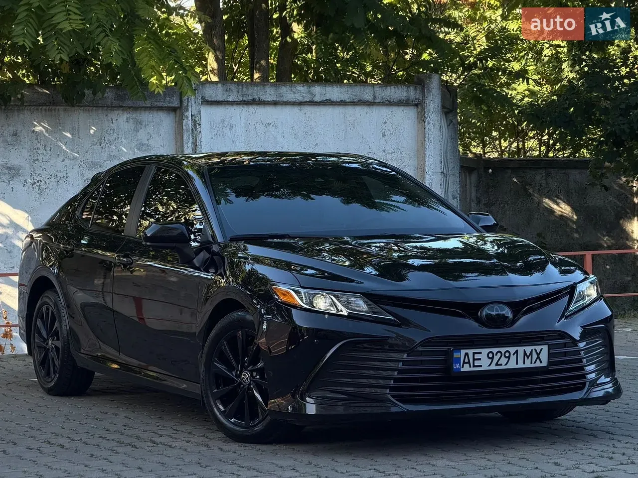 Toyota Camry 2021 photo 2