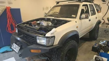Toyota Hilux 1992 photo 2