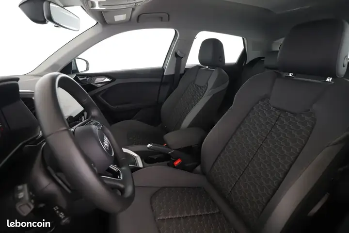 Audi A1 2025 photo 5