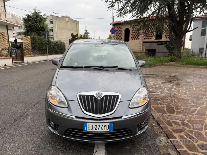Lancia Musa 2011 photo 4