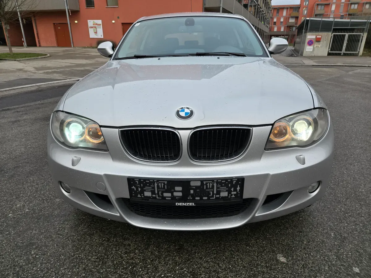 BMW 1 Series 2010 photo 3