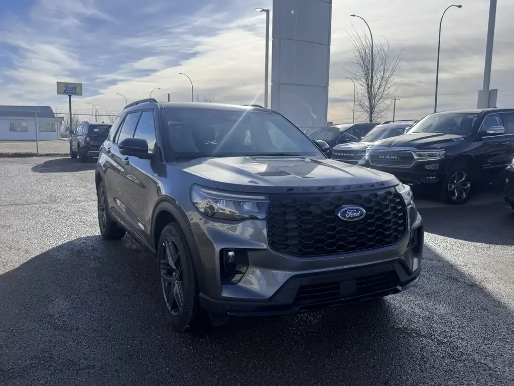 Ford Explorer 2026 photo 4