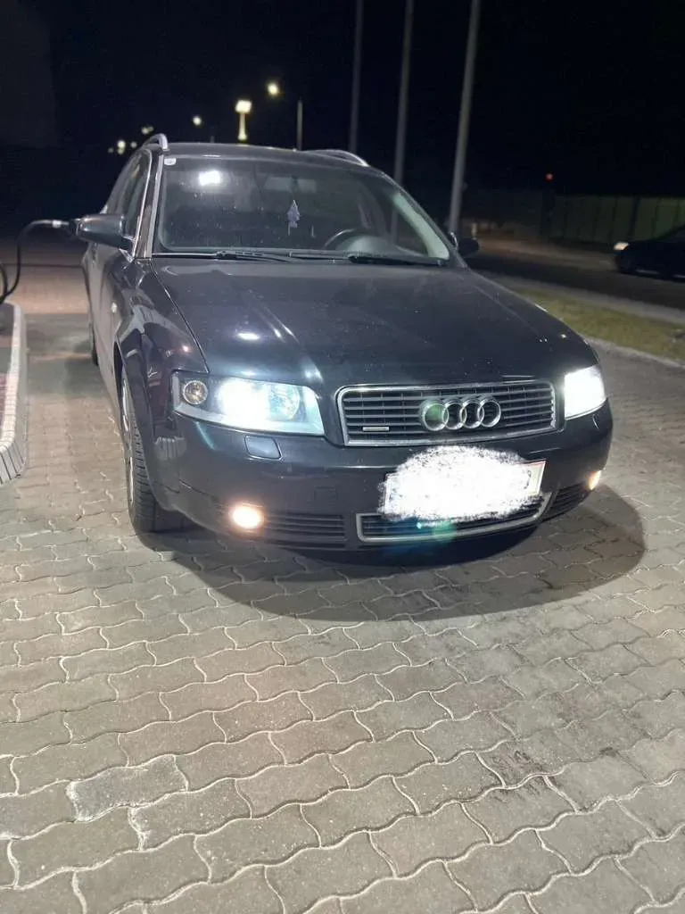 Audi A4 2001 photo 2
