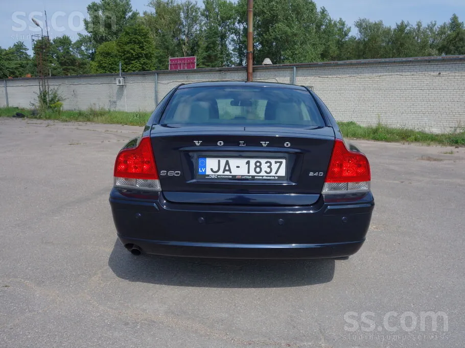 Volvo S60 2008 photo 4