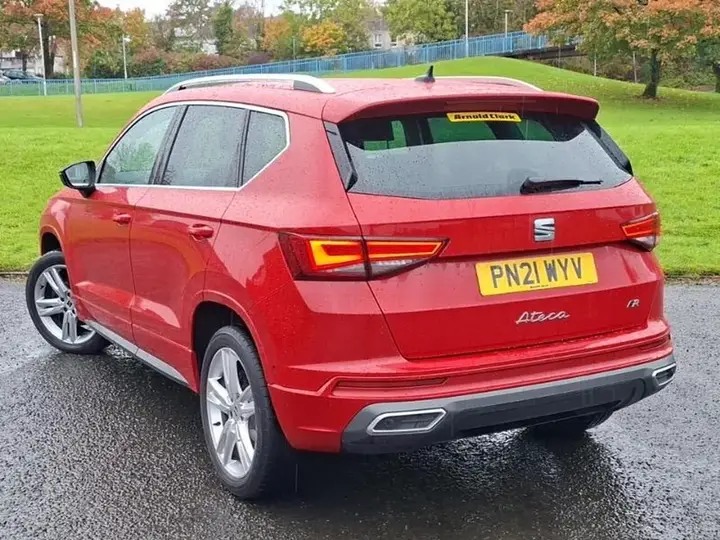 Seat Ateca 2021 photo 2