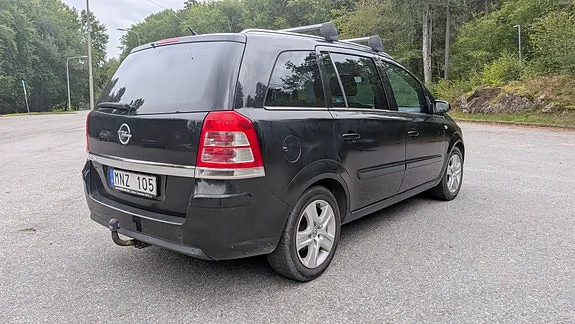 Opel Zafira 2009 photo 3