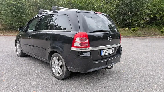 Opel Zafira 2009 photo 4