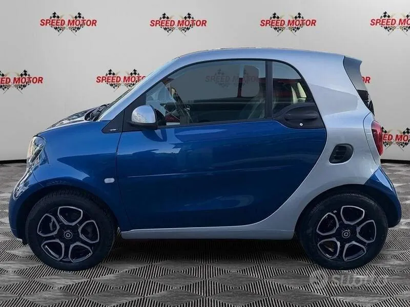 Smart Fortwo 2018 photo 3