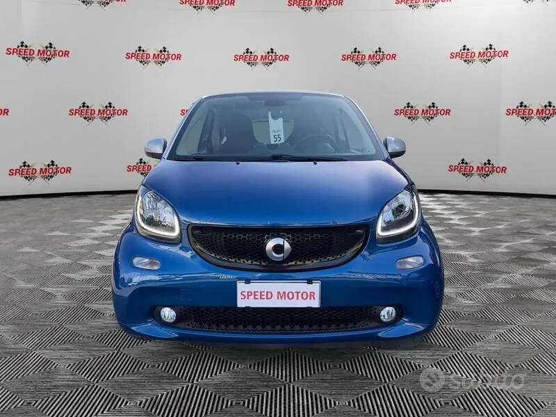 Smart Fortwo 2018 photo 2